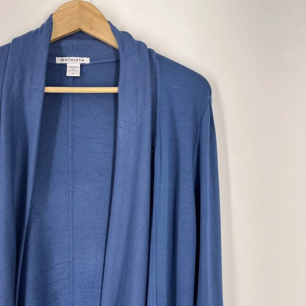 Athleta Pranayama Wrap Cardigan Blue Open Front Shawl Collar Thumbhole Size‎ M